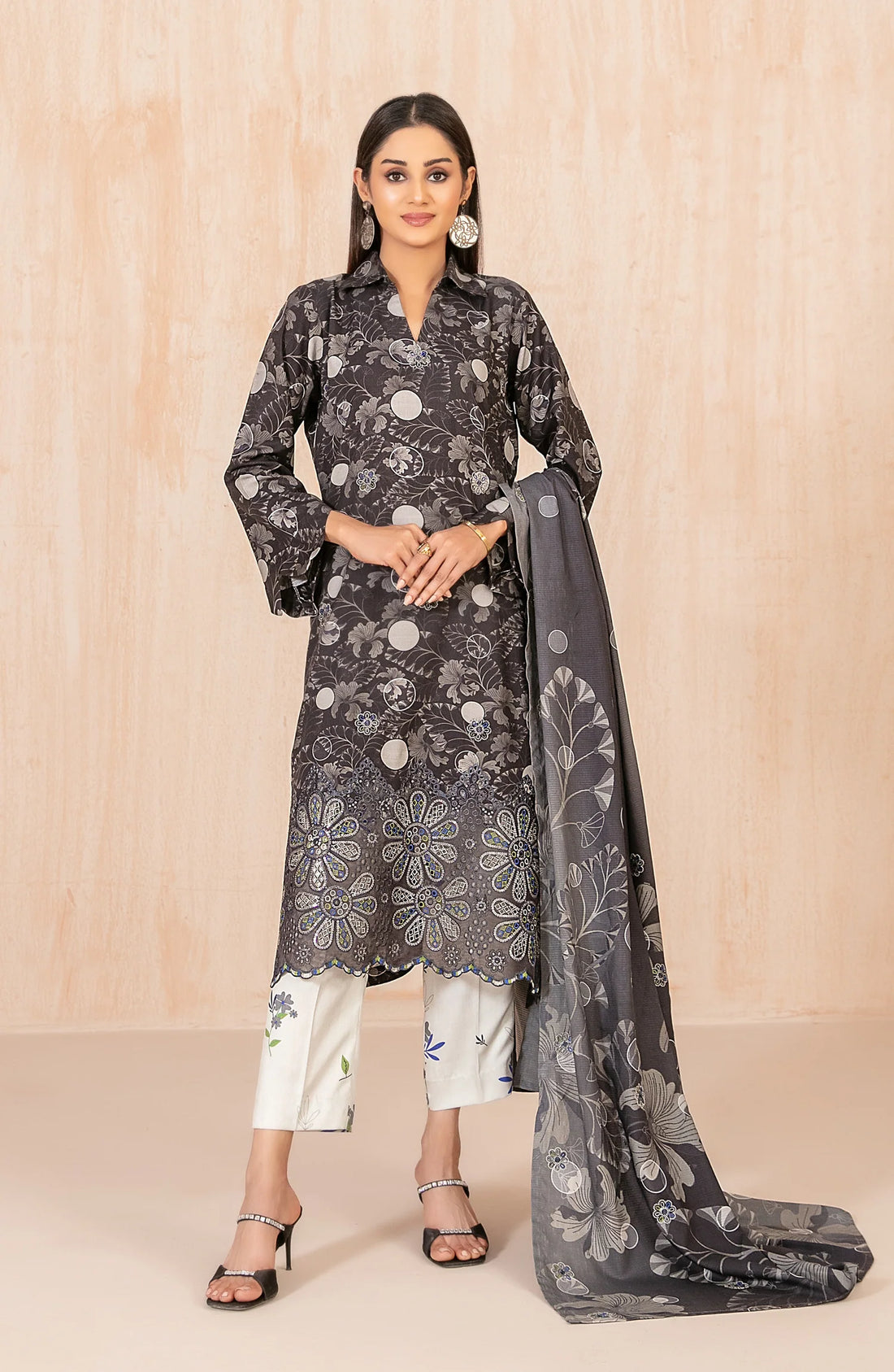 Tawakkal Azeena D-5625 | 3-Piece Unstitched Embroidered Digital Printed Slub Staple Suit